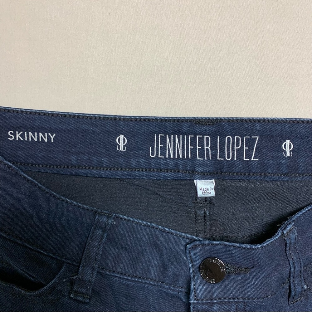 JENNIFER LOPEZ Skinny Jeans Women's 2 Gem Detail Sexy Dark Wash Mid Rise Stretch - Picture 4 of 10